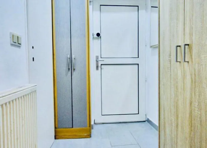 Budget-friendly 2-bedroom With Living For 5 Апартаменты *