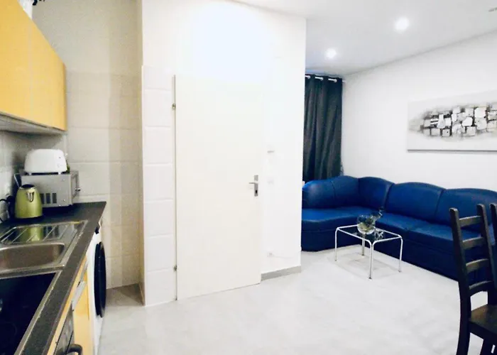 Budget-friendly 2-bedroom With Living For 5 Апартаменты Вена