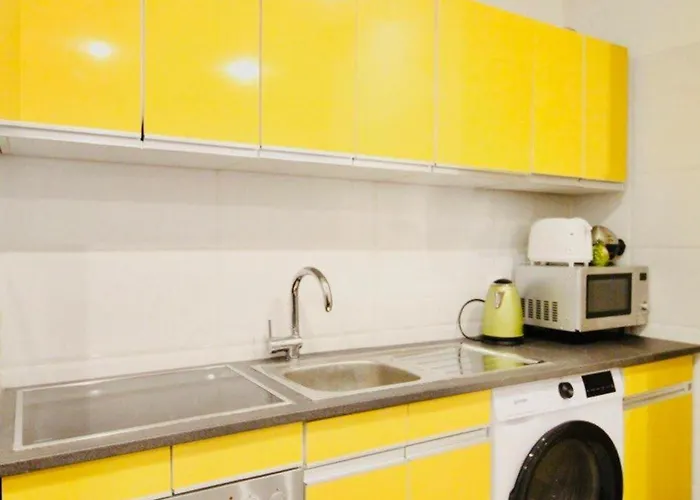 Budget-friendly 2-bedroom With Living For 5 Апартаменты *
